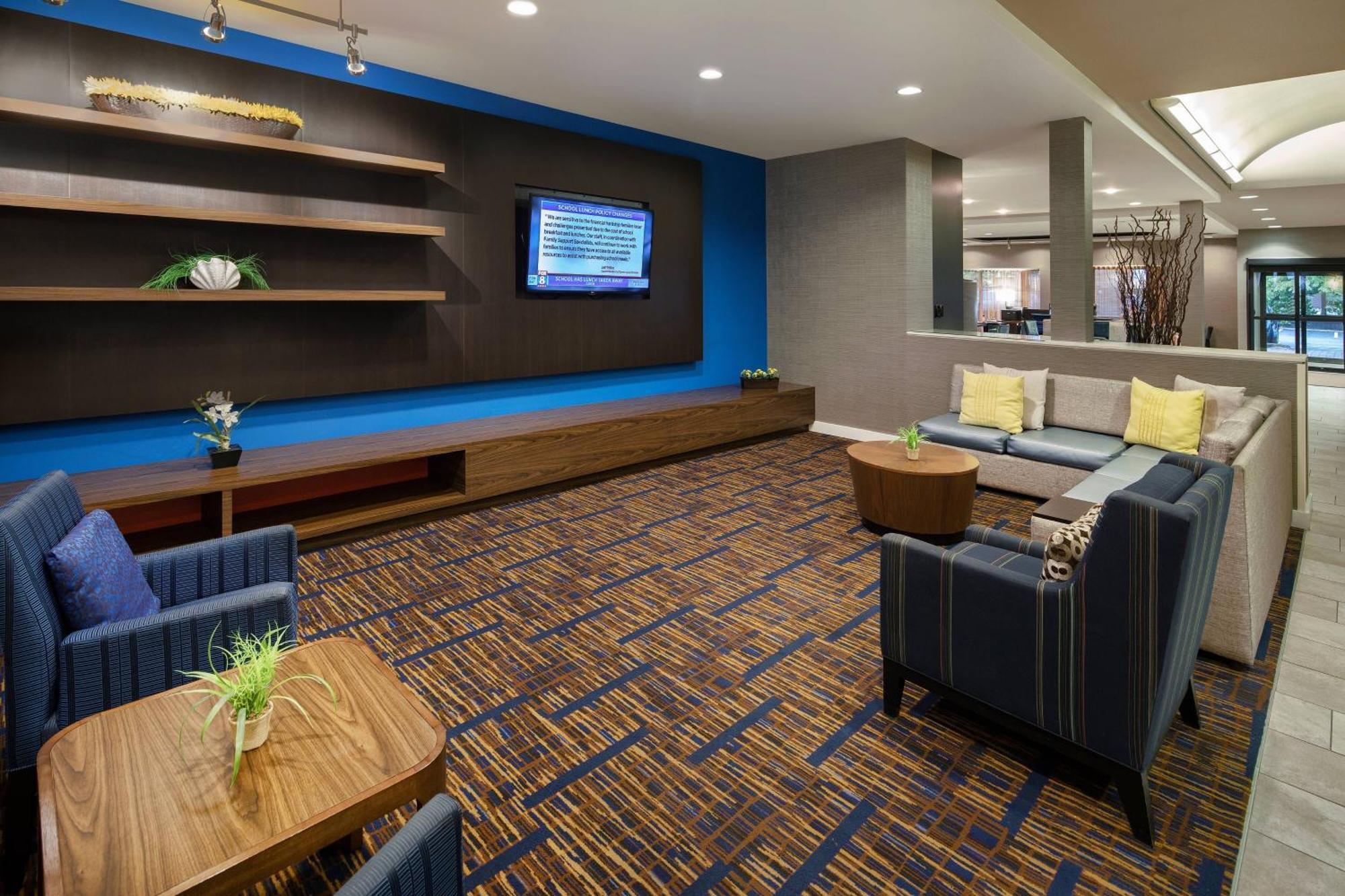 Courtyard Cleveland 3*